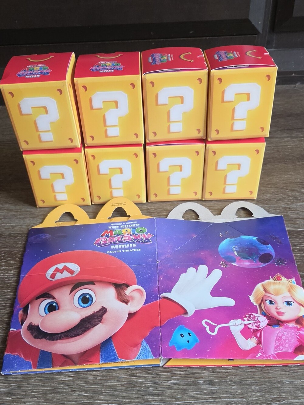 McDonald’s The Super Mario Galaxy Movie Toy Lot of 8 + Collector Happy Meal Box